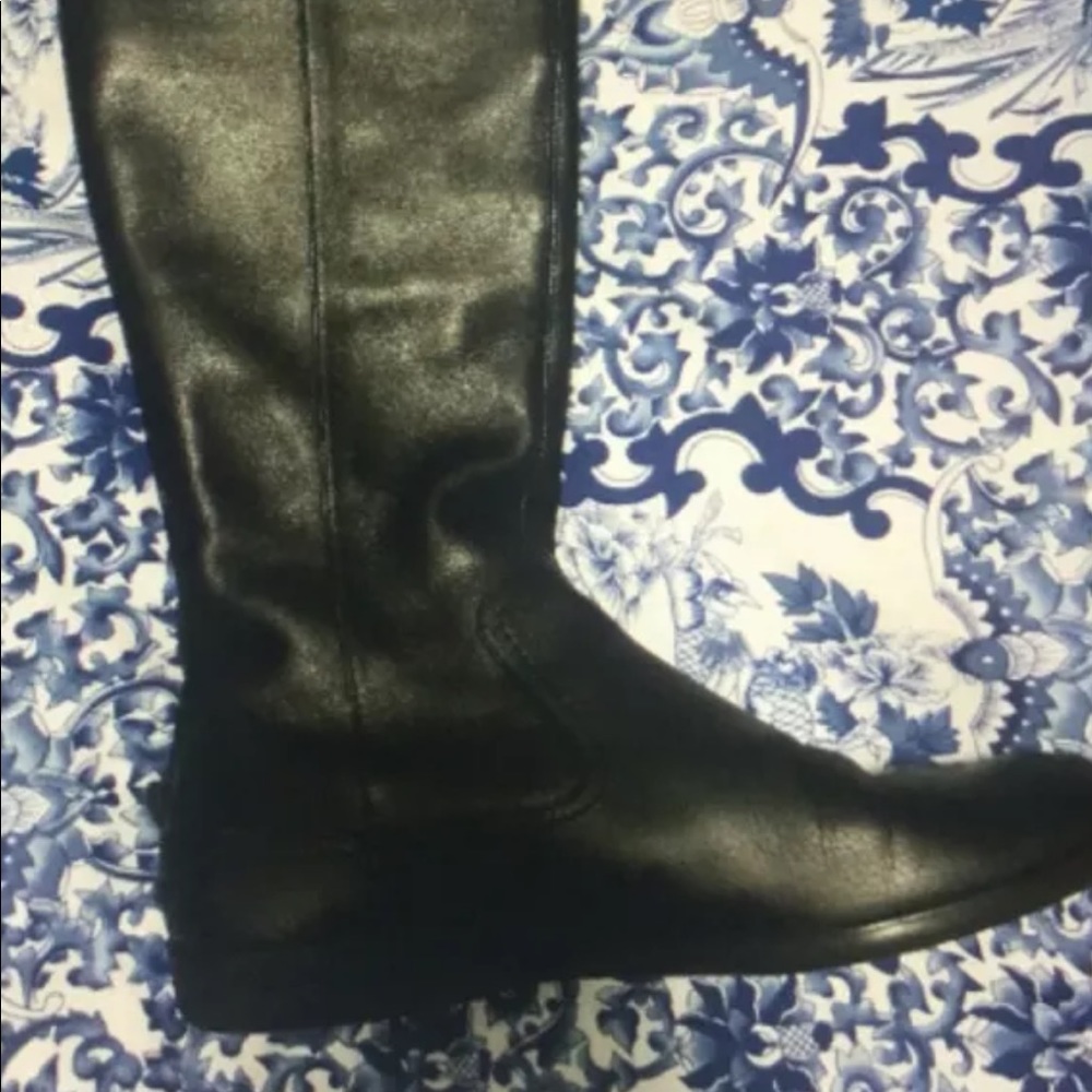 Gucci boots size 38 zipper in the back - Picture 7 of 11